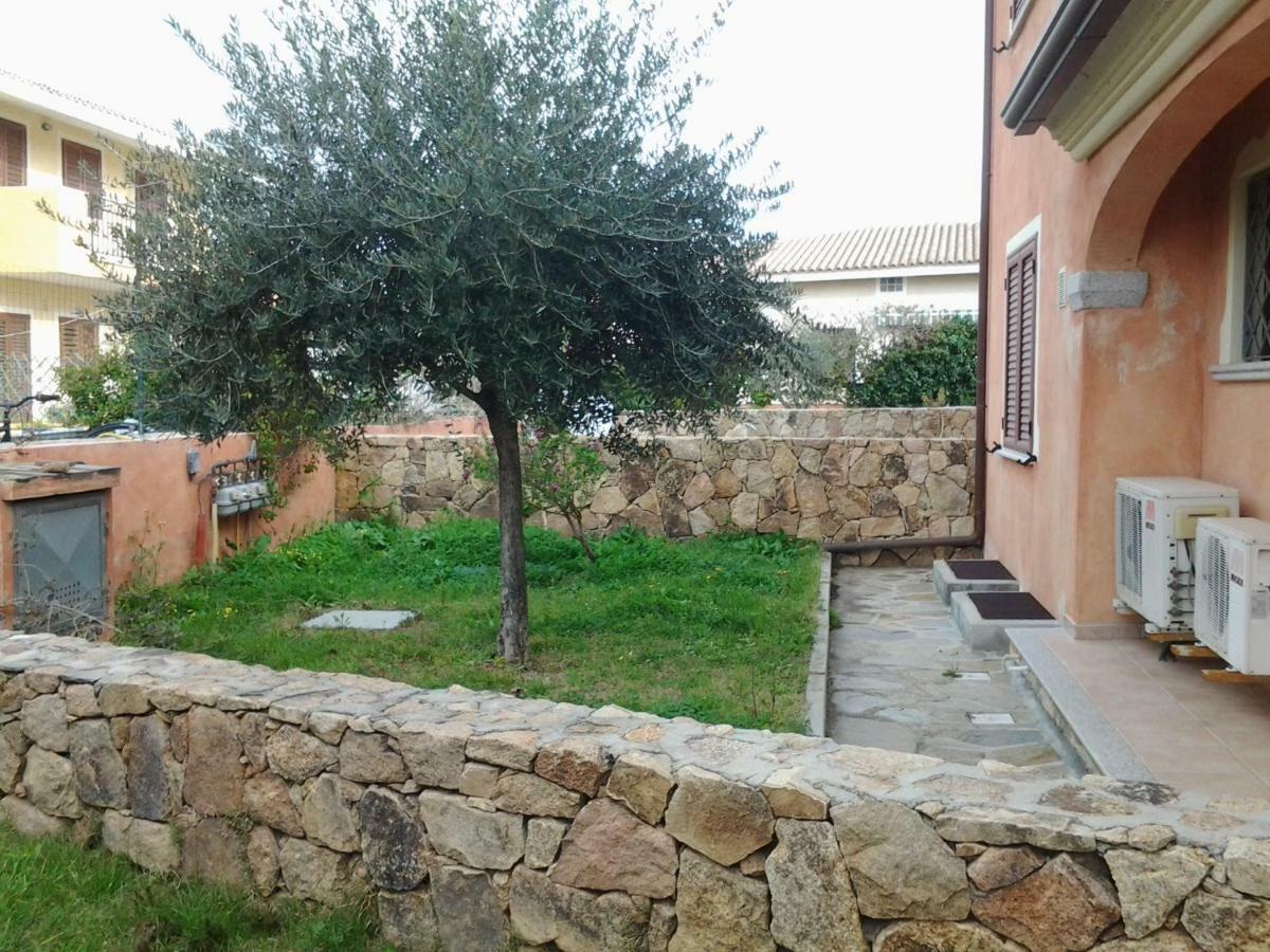 Casa Alice Apartman Budoni Kültér fotó