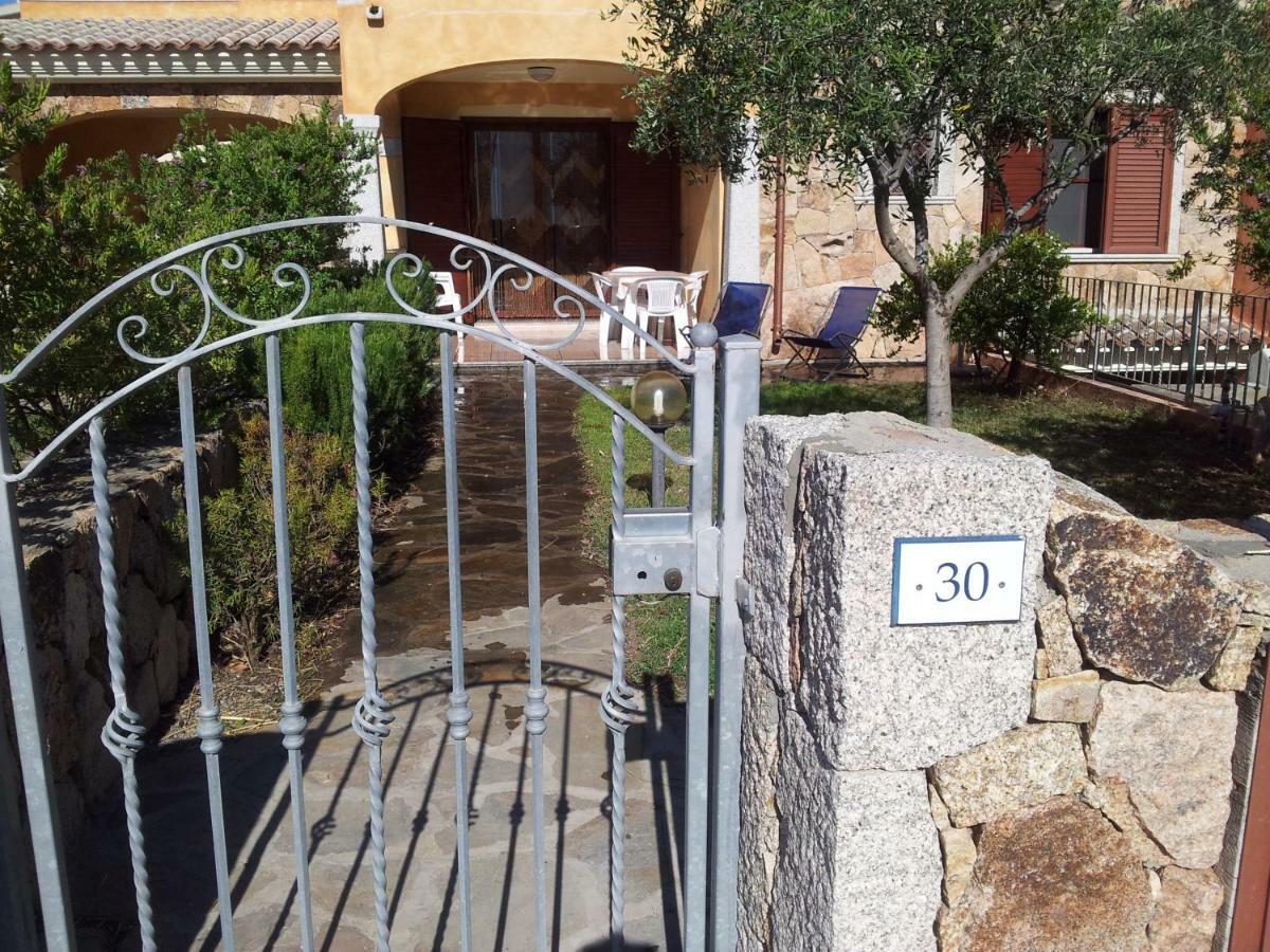 Casa Alice Apartman Budoni Kültér fotó