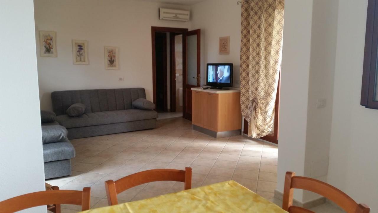 Casa Alice Apartman Budoni Kültér fotó